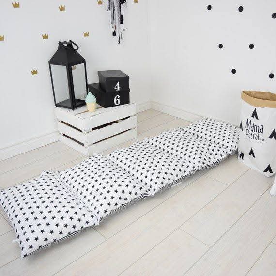 مرتبة ارضيه قابلة للطي